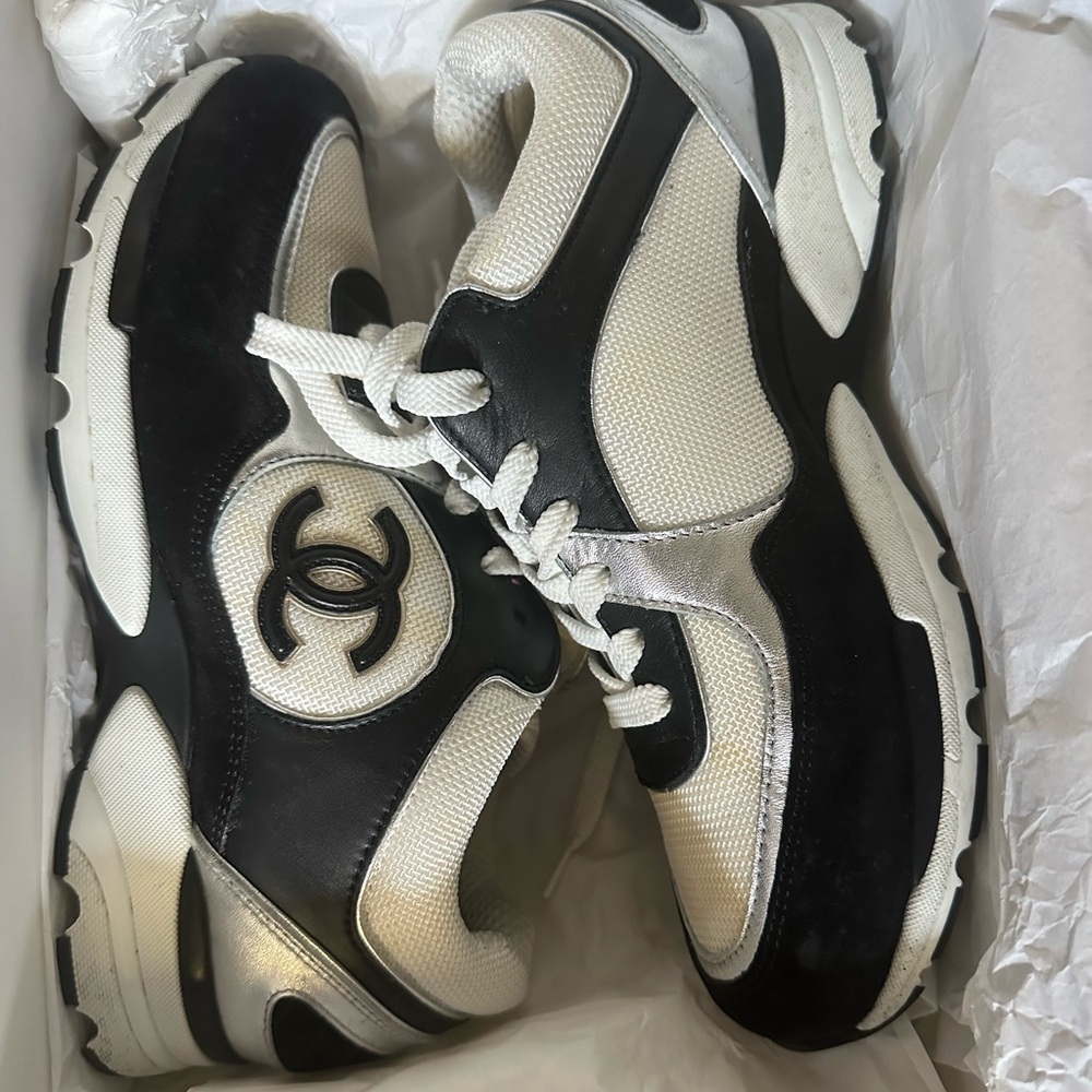 Chanel Sneaker